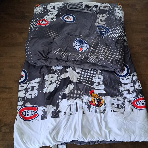 NHL double bed conforter grey Canadian teams Toronto, Calgary Montreal, hockey - Picture 1 of 1